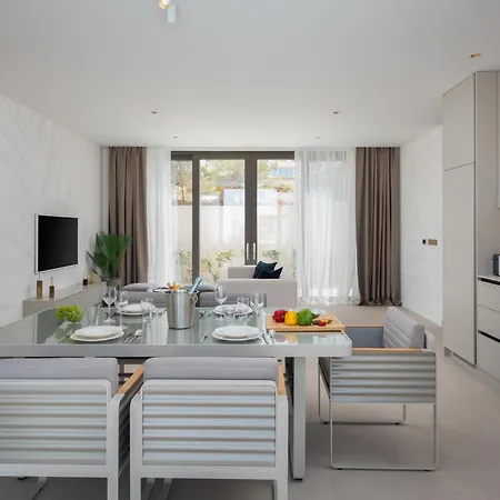 Holiday Palms-13 By Interhome Vikendica *